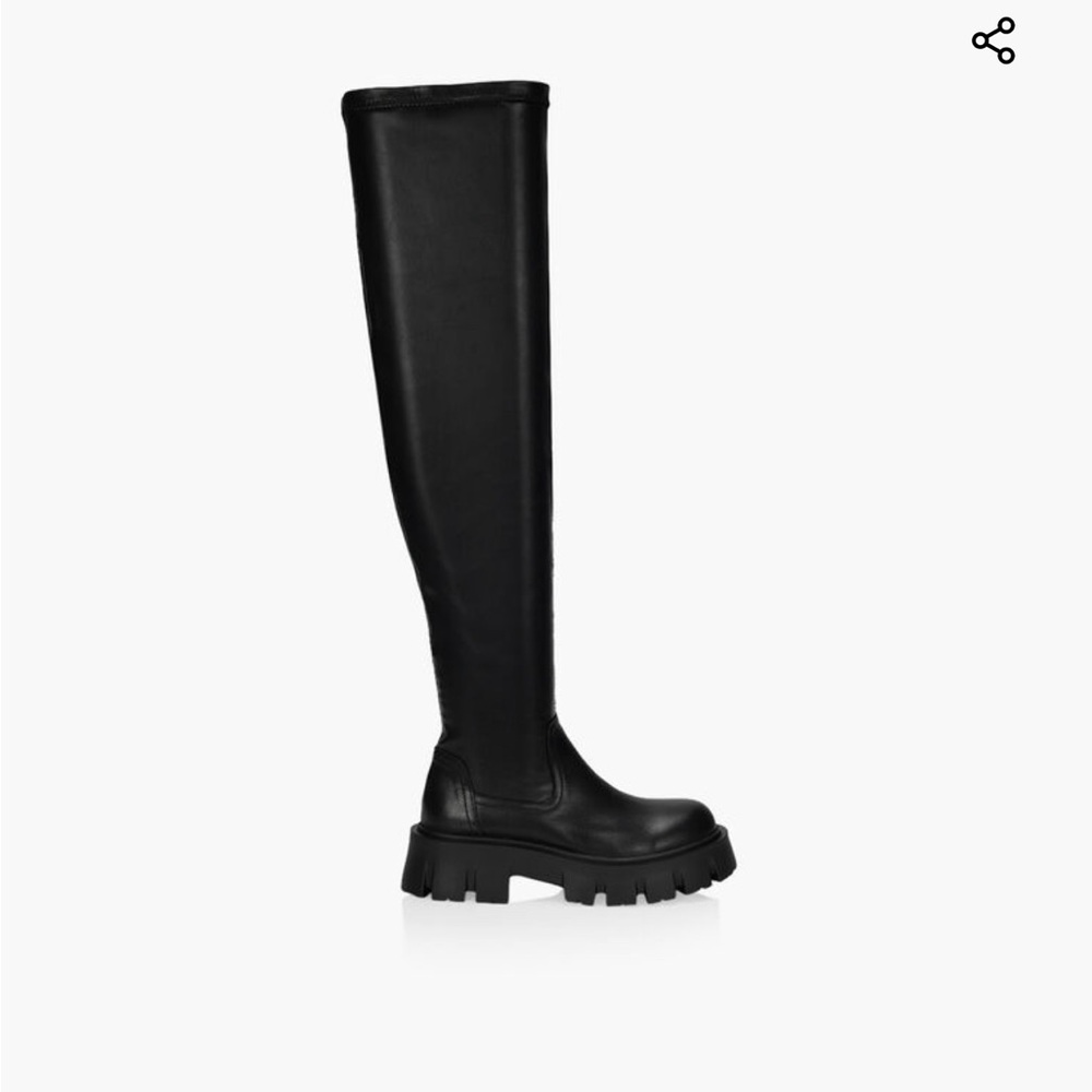 “Browns” Knee-high Leather Boot. Size 10